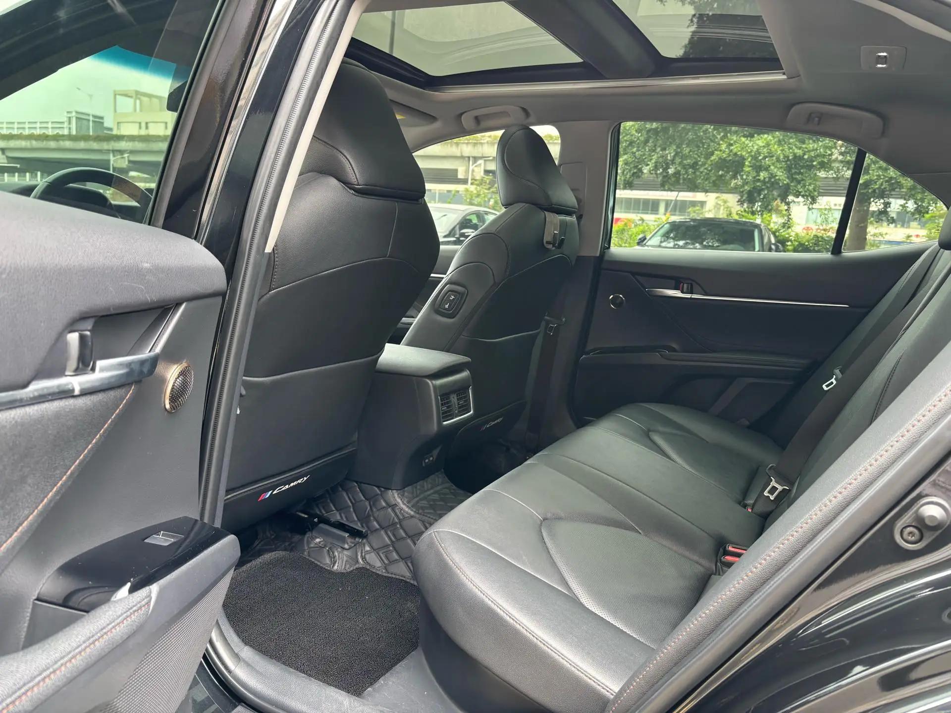Toyota 2023 Camry Dual Engine 2.5HG CVT Luxury Edition Automatic 6
