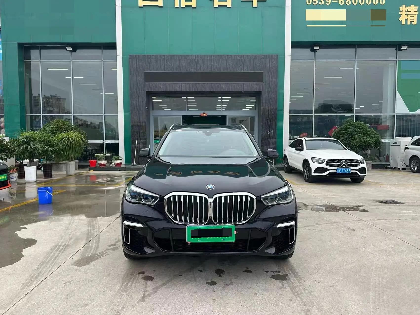 BMW X5 2022 xDrive 30Li exclusive m sports suit 3