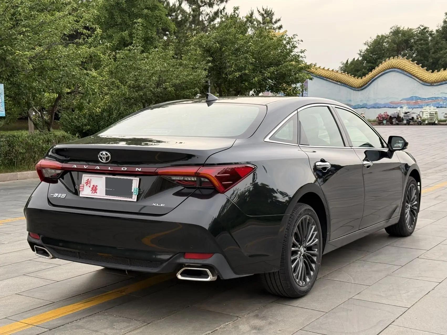 Toyota 2023 Asian Dragon 2.0 Stepless XLE Premium Edition Automatic Gear 9