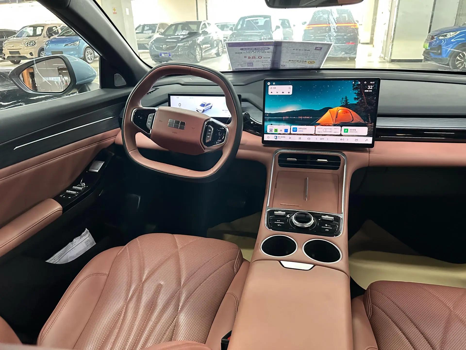 Geely Galaxy 2025 L6 EM-i 1.5 140km Starship Edition Automatic Gear 3