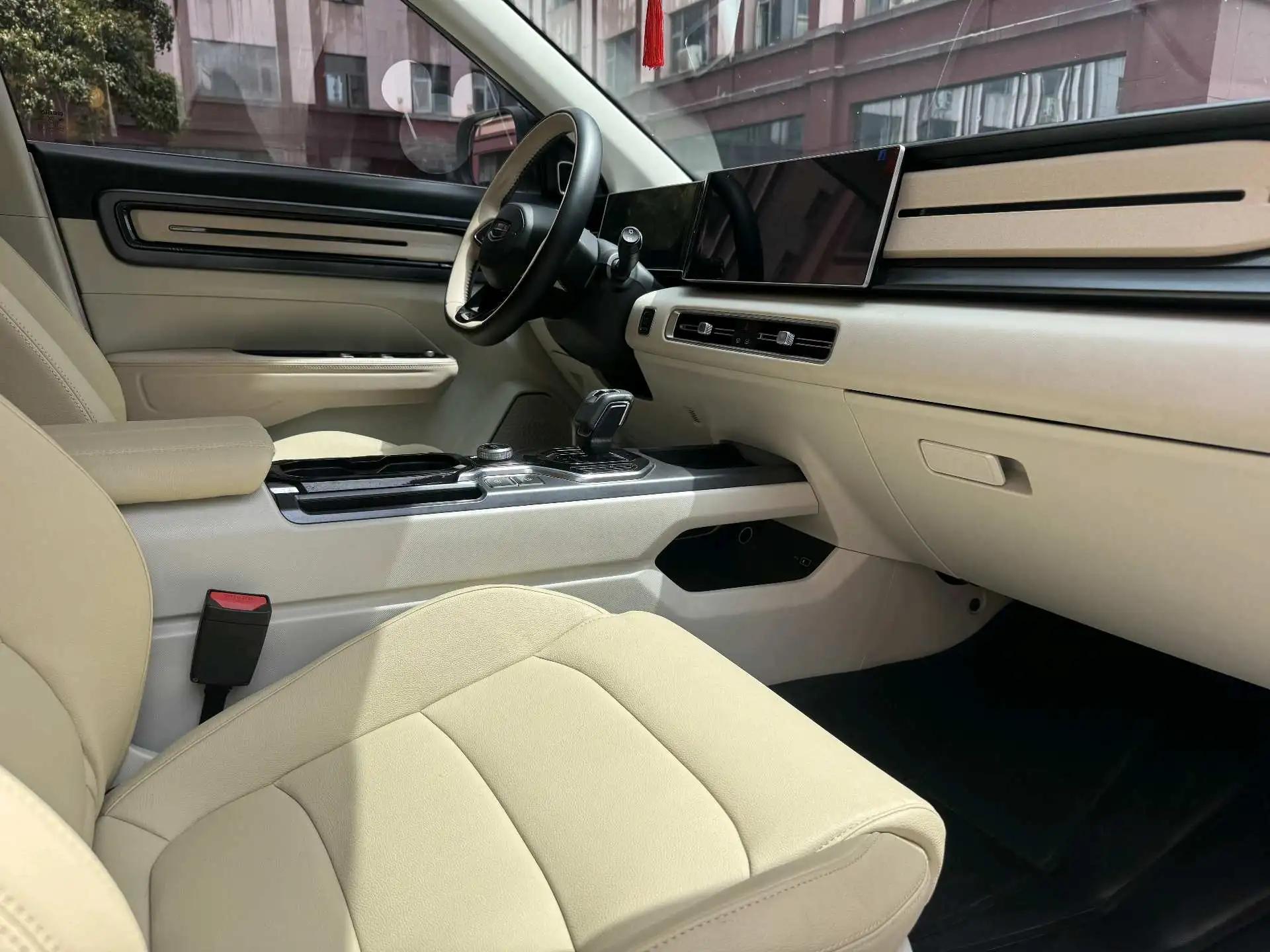 Geely ICON 2023 1.5TD Chocolate Alcohol Edition 4