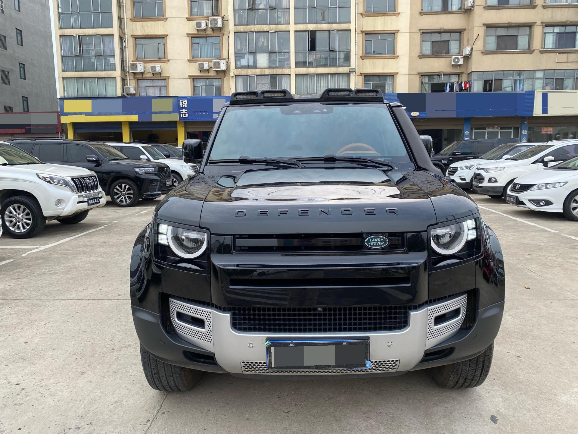 Land Rover Guard 2021 110 P400 SE 2