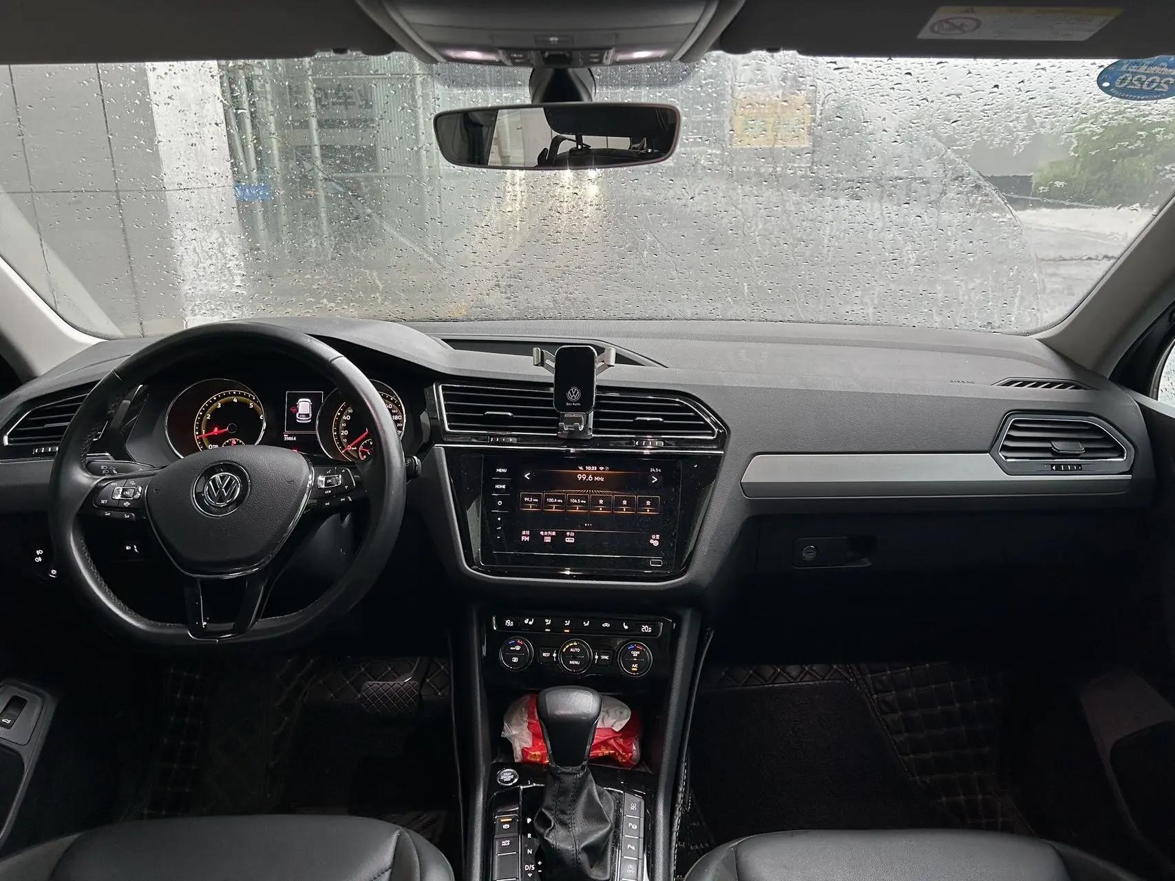 Tiguan L 2019 330TSI Auto Two-Drive Smart Deluxe Edition National V 6