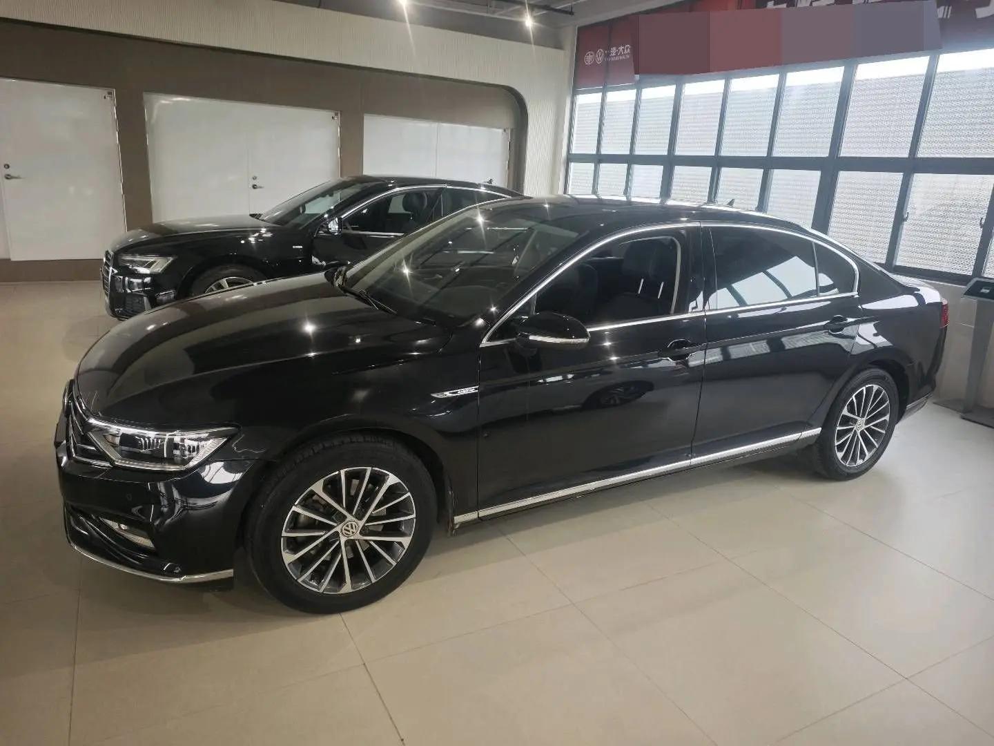 Magotan 2020 330TSI DSG Luxury Model 2