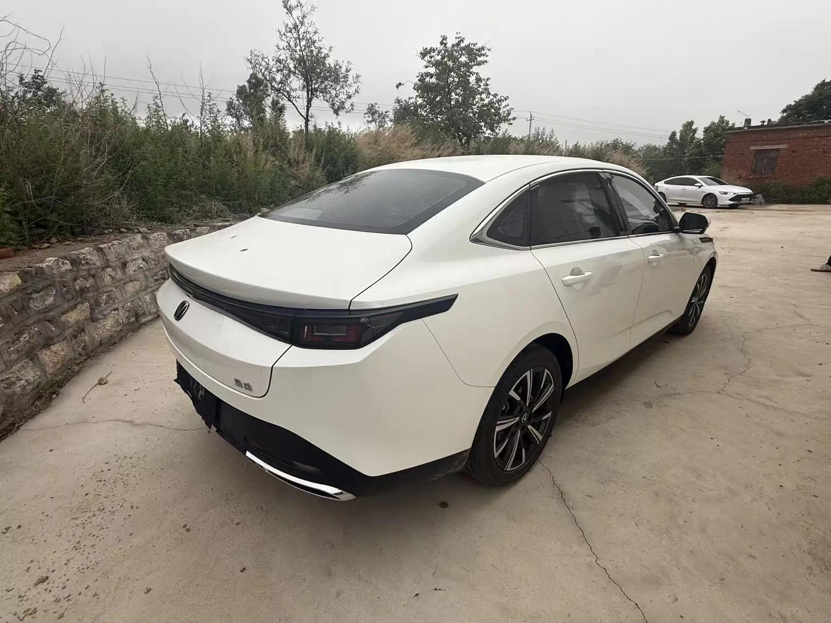 ChangAn 2025 Eado 1.5T Blue Whale 500Bar Prestige Automatic 7
