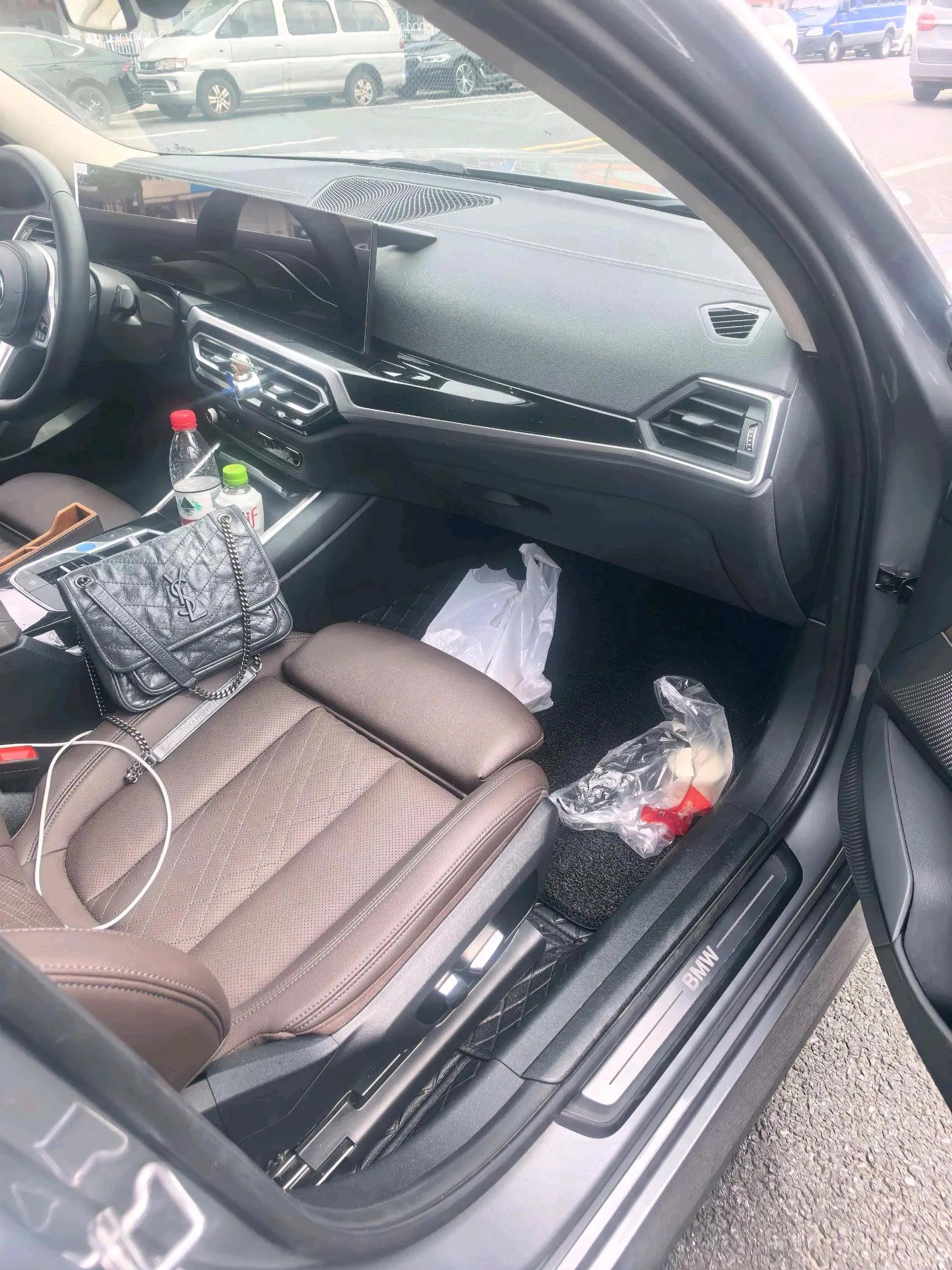 BMW i3 2022 eDrive 35 L 3