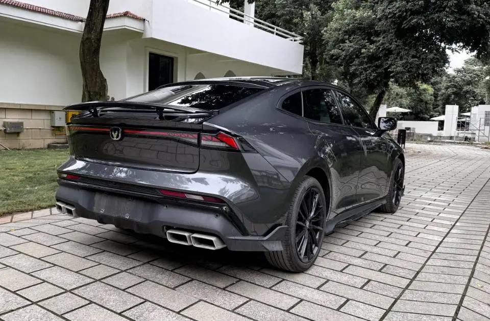 ChangAn 2024 UNI-V 1.5T Prestige Sports Automatic 5
