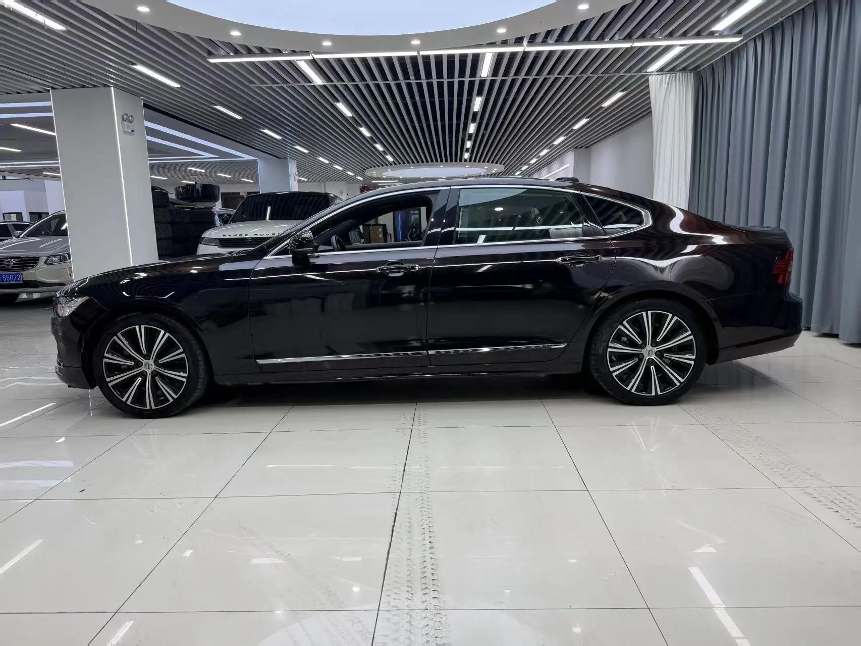 Volvo S90 2022 B5 Zhiyuan Deluxe Edition 4