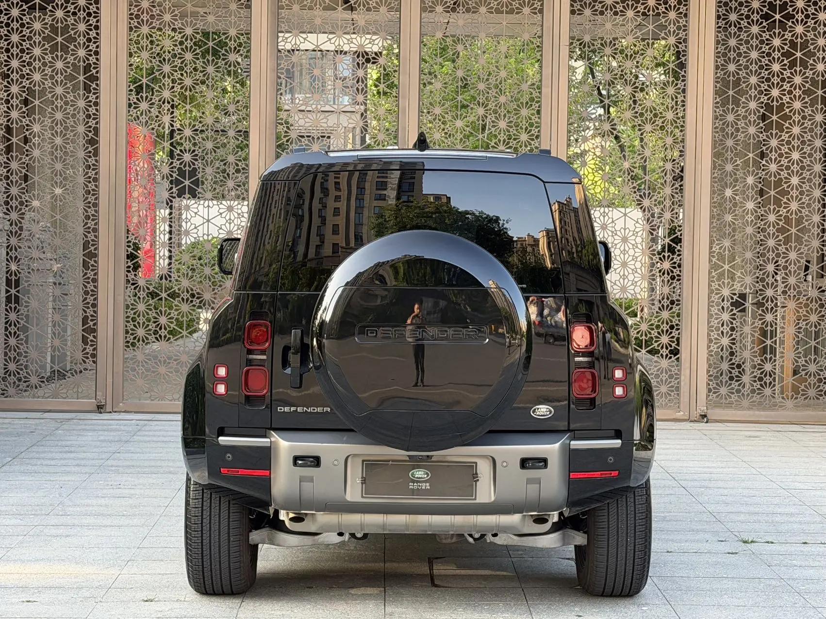Land Rover Guard (Imported) 2025 Guard 110 48V 3.0T P400 -Dynamic HSE Automatic Gear 8