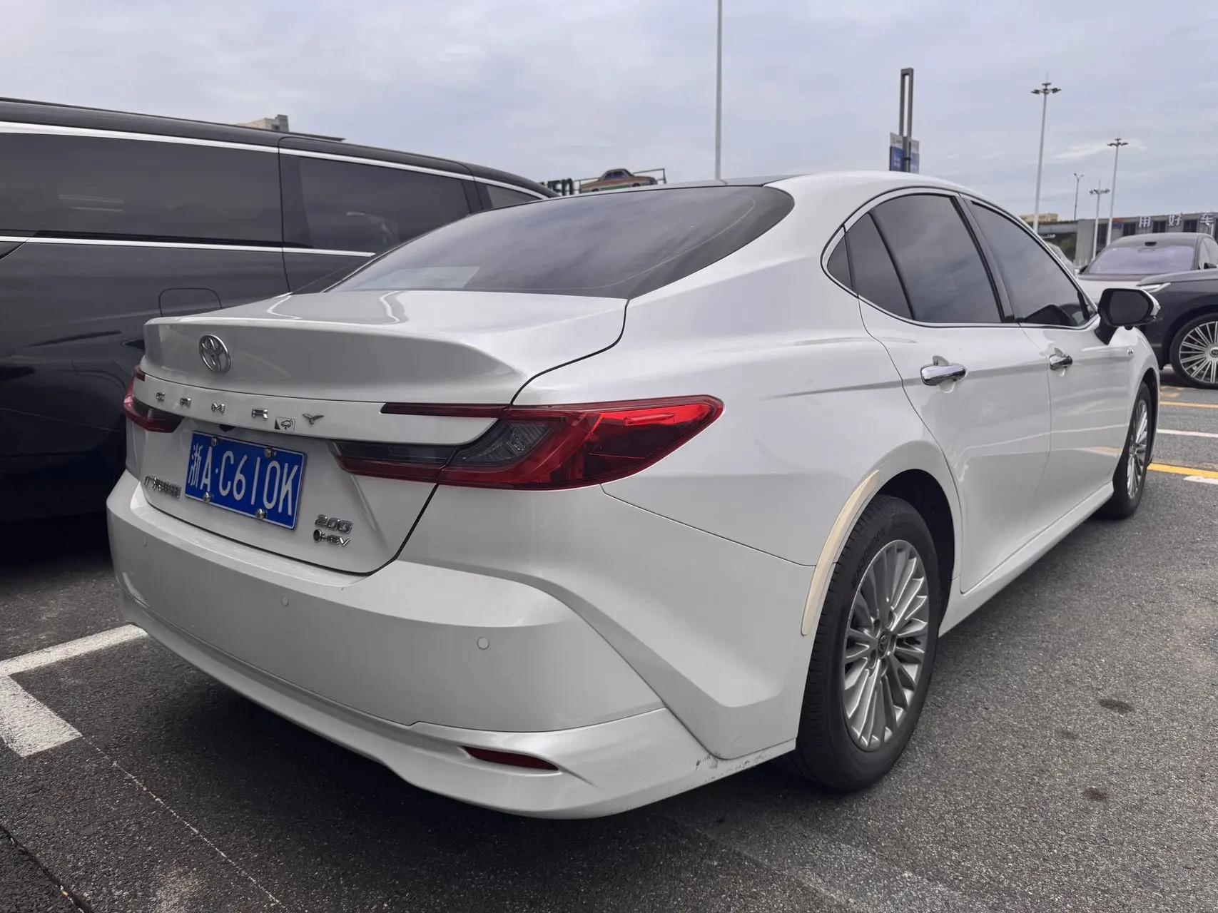 Toyota 2024 Camry Dual Engine 2.0HG Stepless Premium Edition Automatic Gear 2