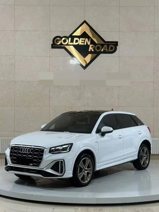Audi Q2L 2022 35 TFSI Fashion Dynamic
