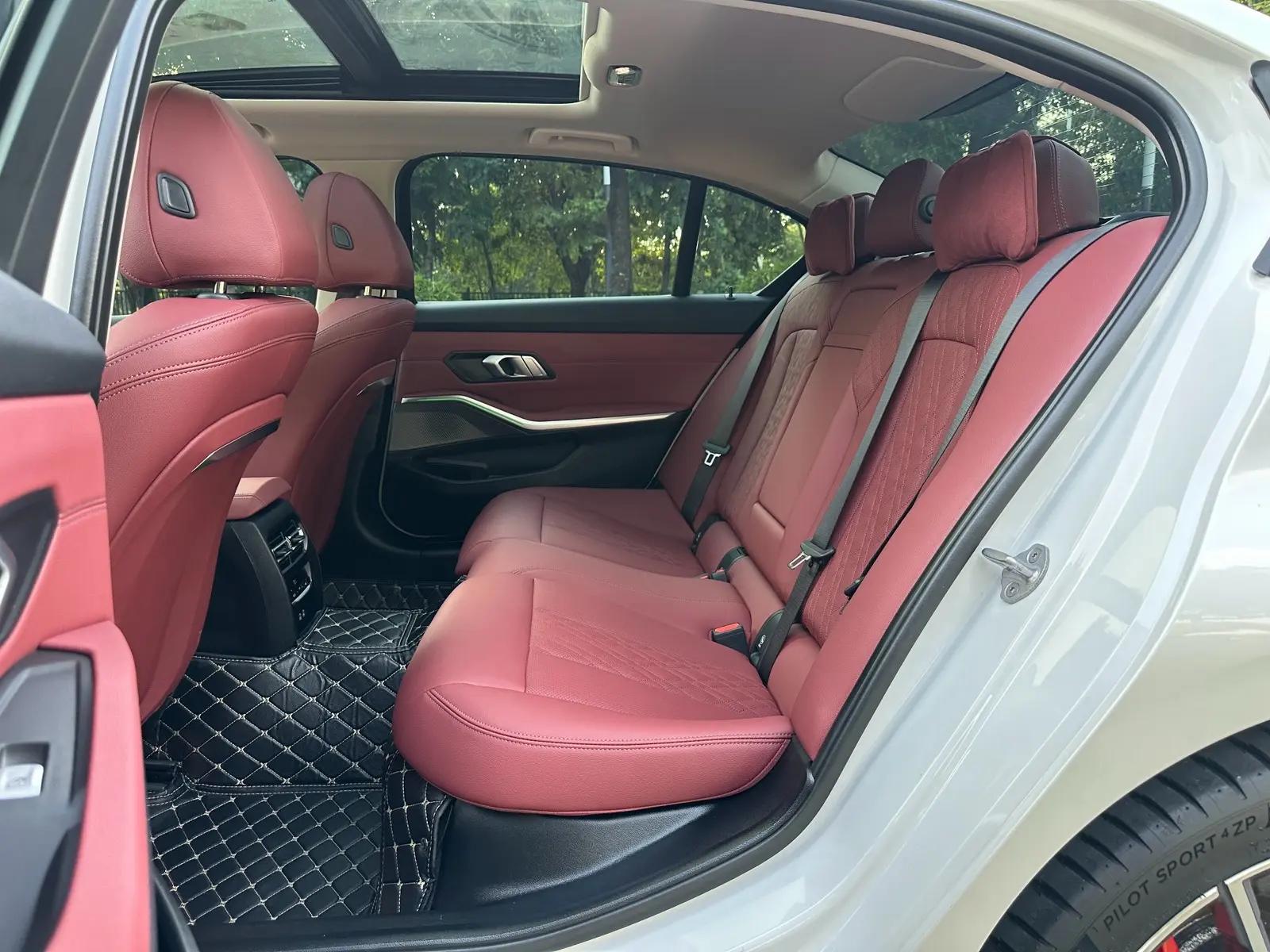 BMW 3 Series 2023 325Li M Sports Suit 3