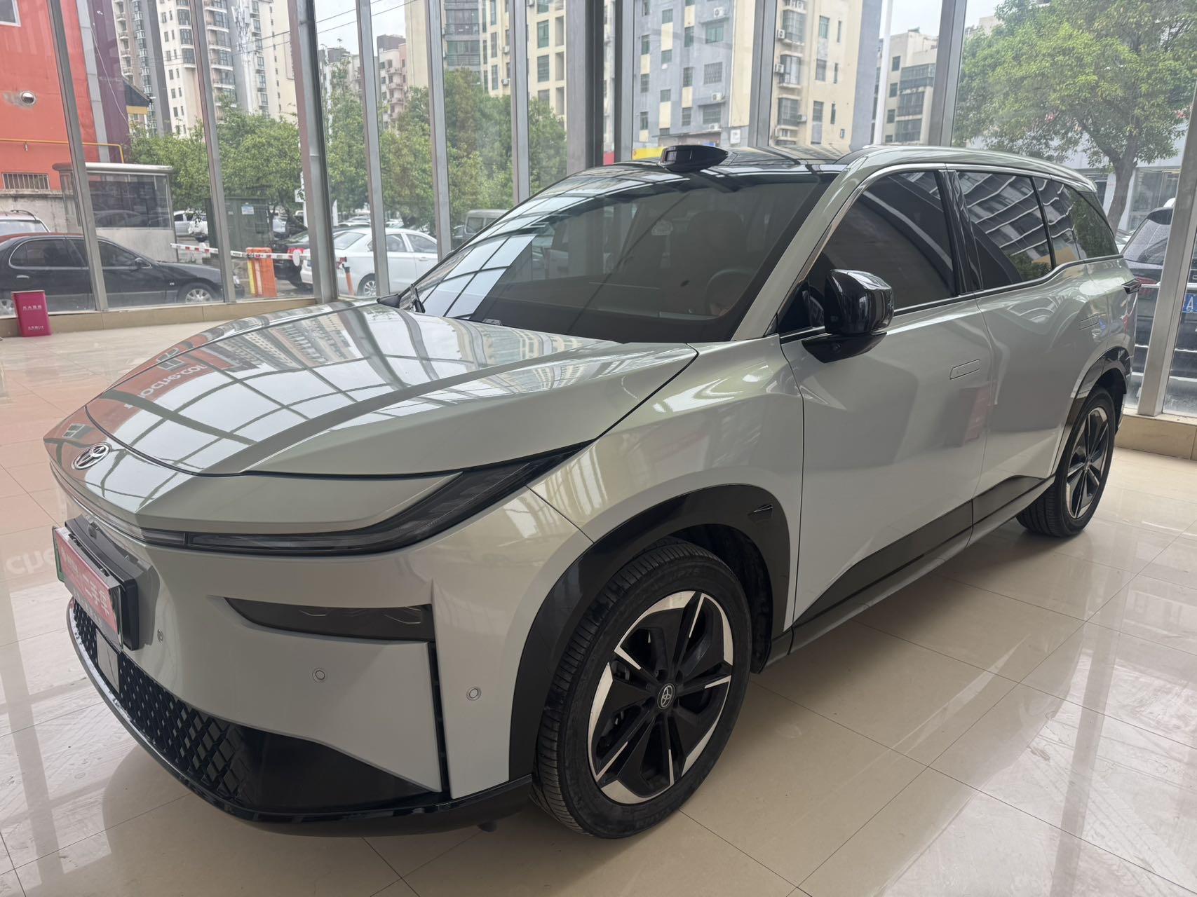 Toyota 2025 Platinum Intelligence 3X 520 Pro Advanced Intelligence Driving Edition Automatic Gear