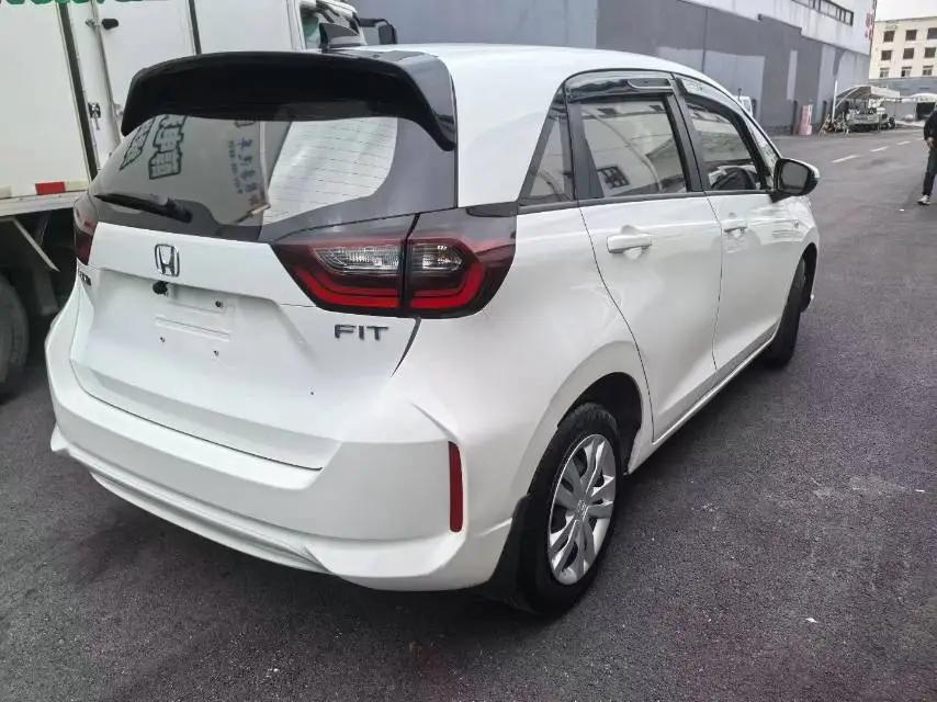 Fit 2021 1.5L CVT Tide Edition 4