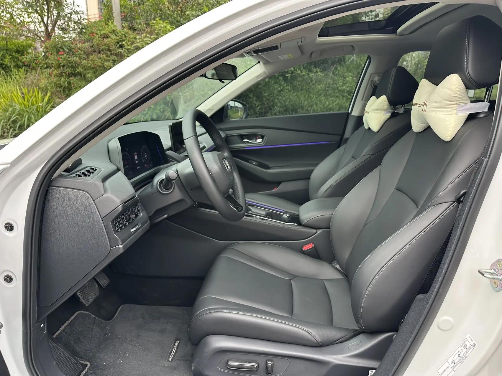 Honda 2025 11th Generation Accord 1.5T Stepless 260TURBO Sports Series Deluxe Automatic Gear 10