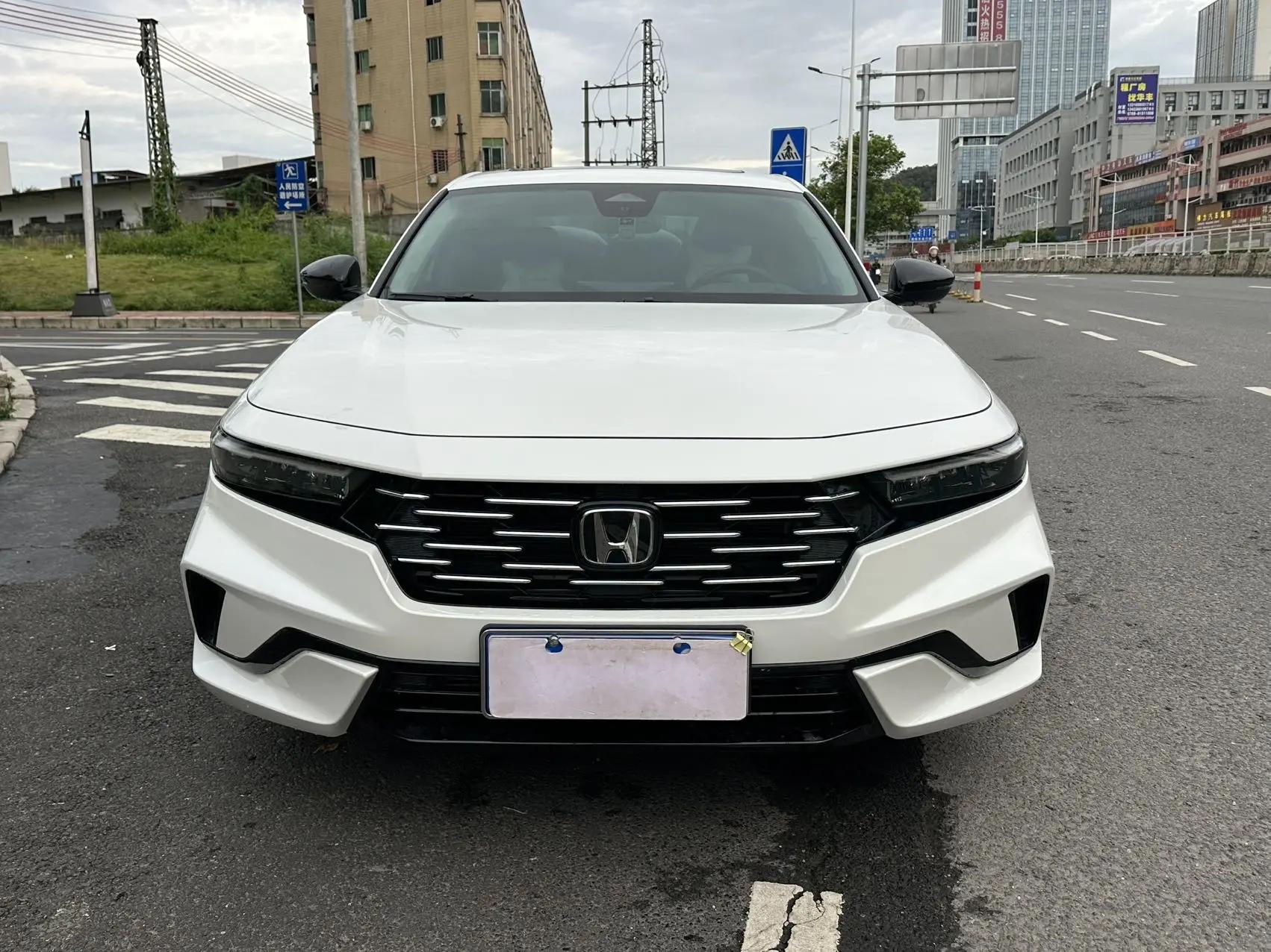 Honda 2025 11th Generation Accord 1.5T Stepless 260TURBO Sports Series Deluxe Automatic Gear 2