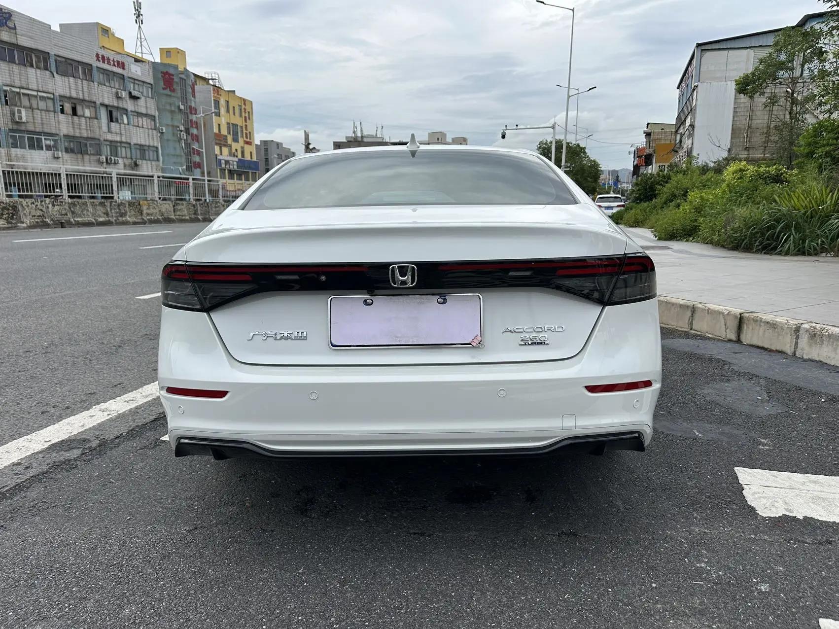Honda 2025 11th Generation Accord 1.5T Stepless 260TURBO Sports Series Deluxe Automatic Gear 5