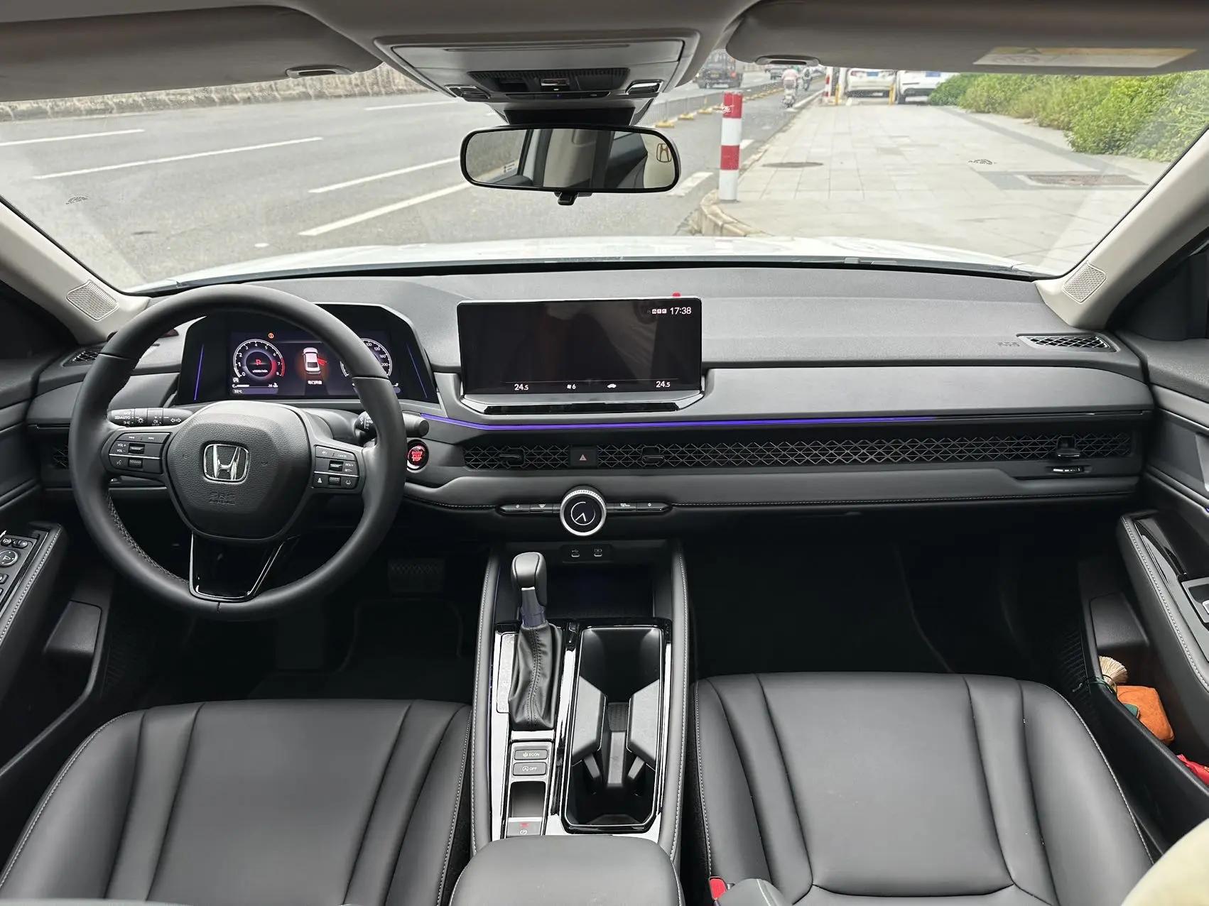 Honda 2025 11th Generation Accord 1.5T Stepless 260TURBO Sports Series Deluxe Automatic Gear 9
