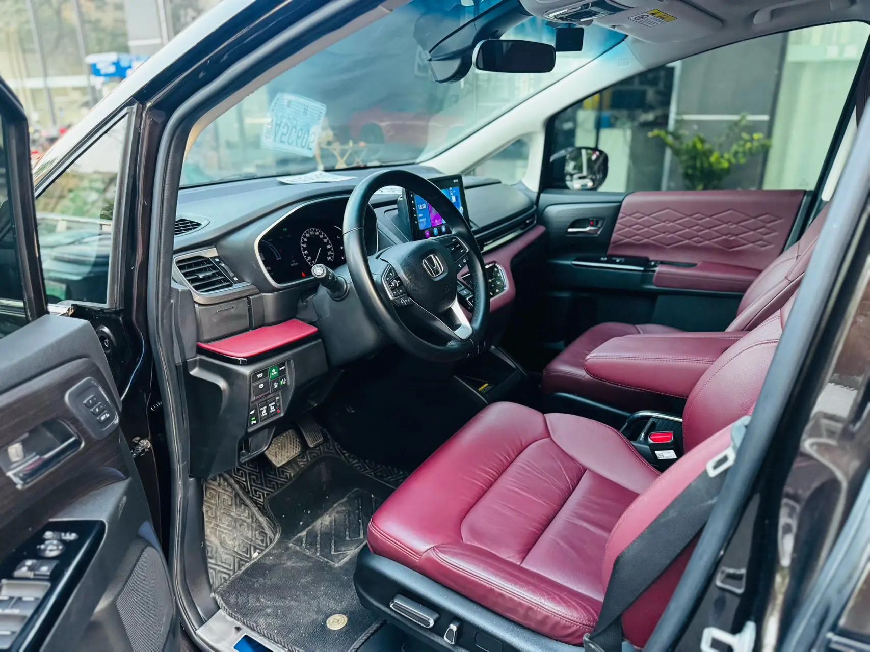 Elyson 2022 2.0L e:HEV Extreme Edition 7