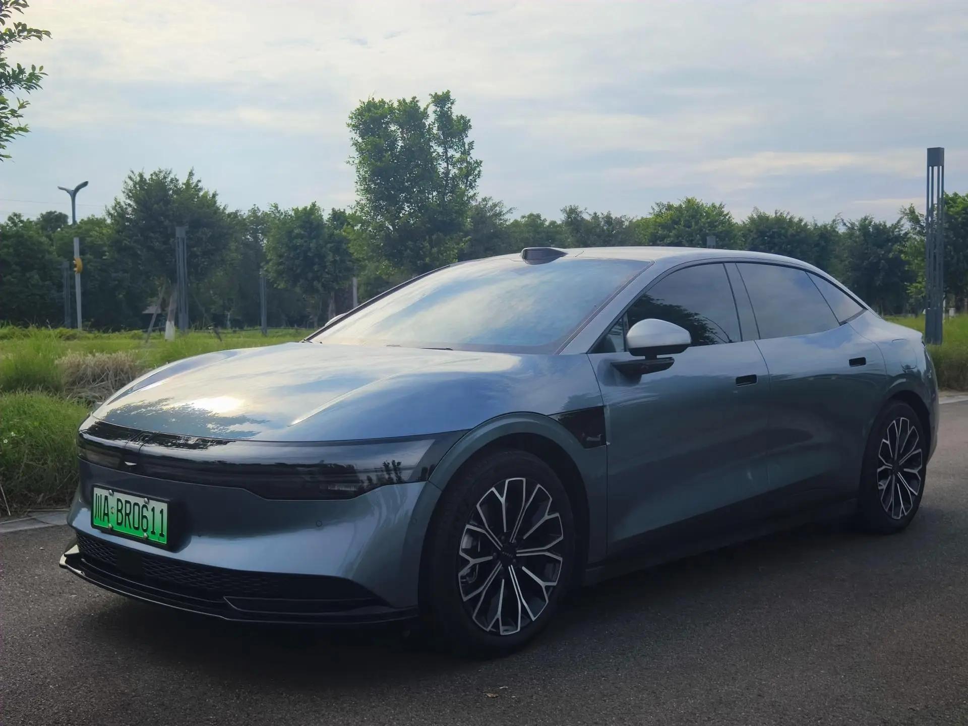 Open image lightbox: Zeekr 2025 Zeekr 007 Rear Drive Smart Driving Edition 75kWh Automatic Gear