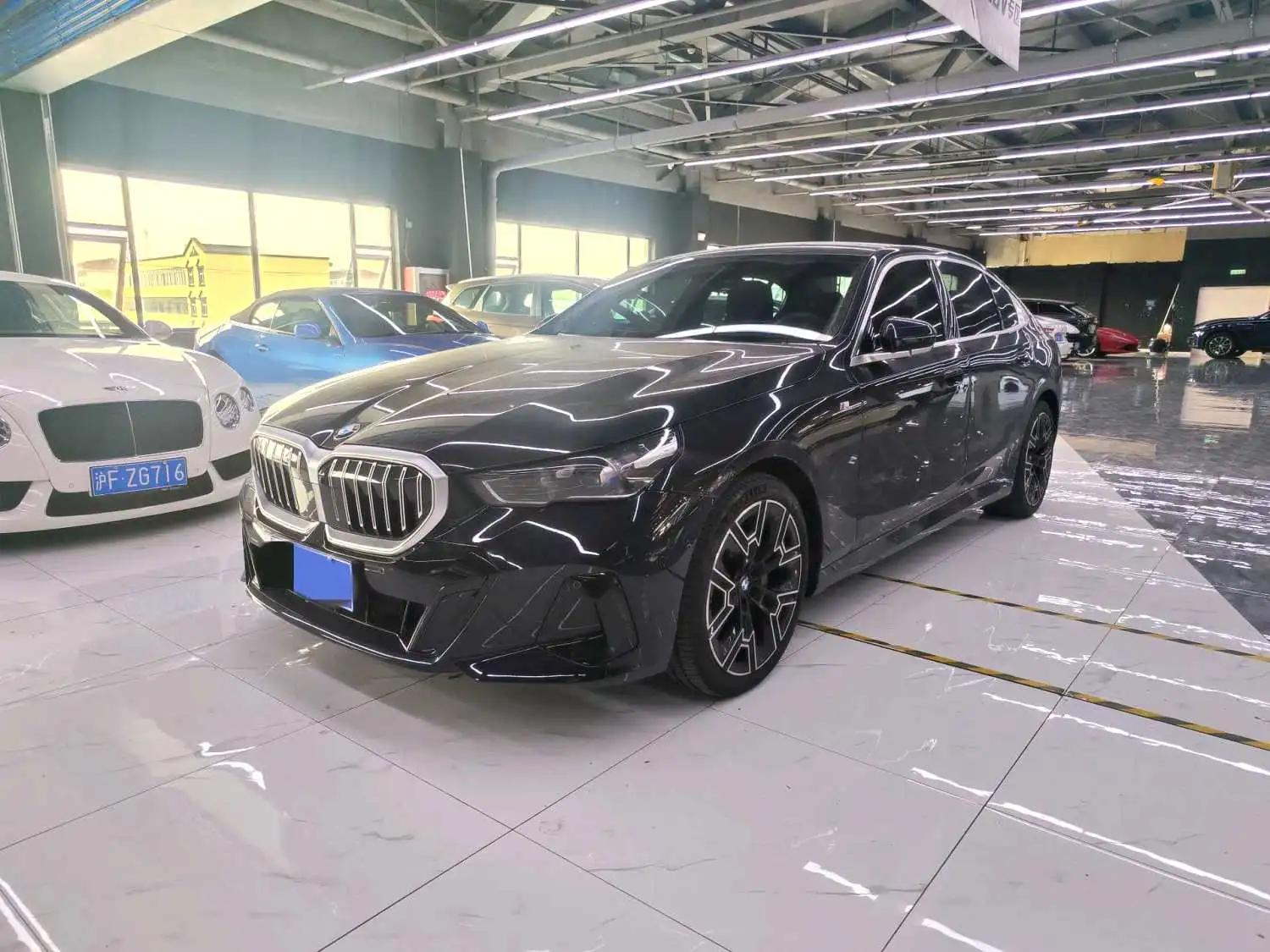 BMW 5 Series 2025 Model 530Li 48V 2.0T Luxury Version M Sport Package Automatic