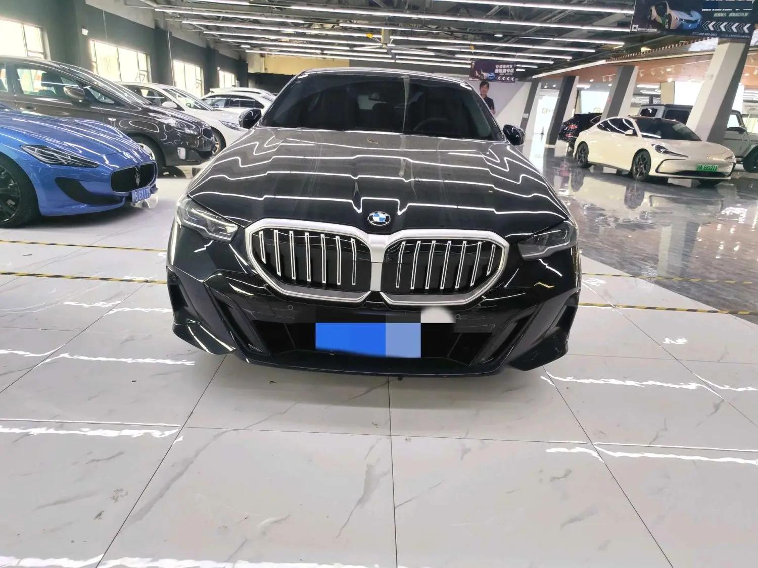 BMW 5 Series 2025 Model 530Li 48V 2.0T Luxury Version M Sport Package Automatic 2