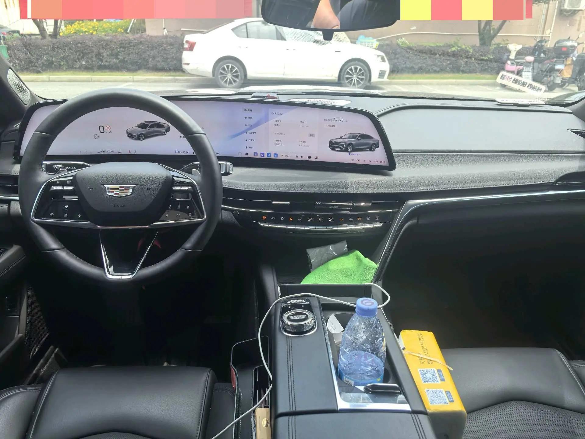 Cadillac CT6 2023 28T Luxury Model 4