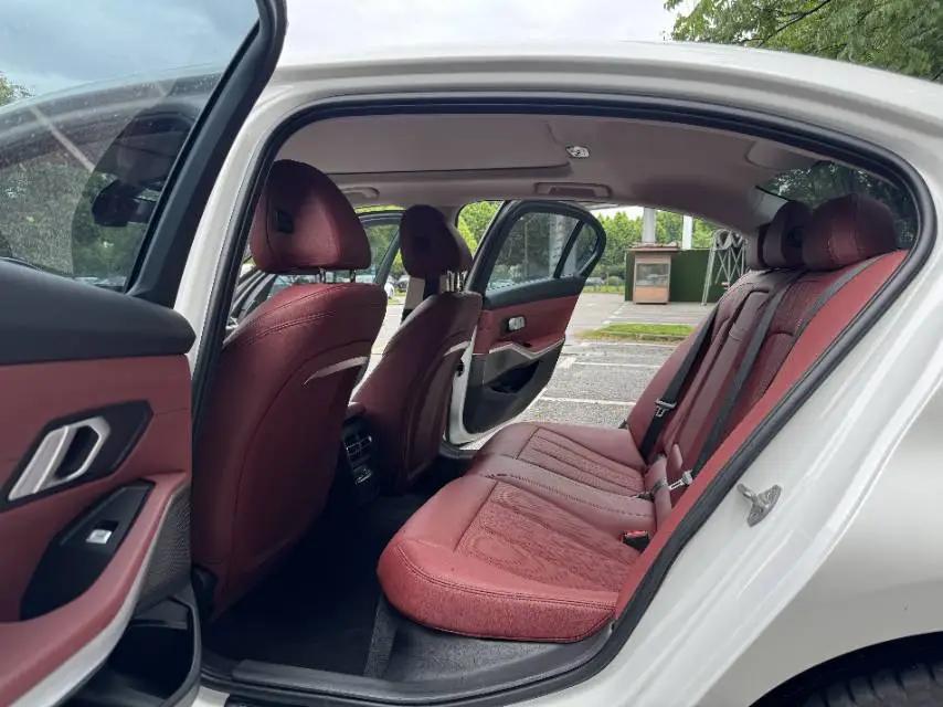 BMW 3 Series 2024 Model 320Li 2.0T M Sport Package Automatic 8