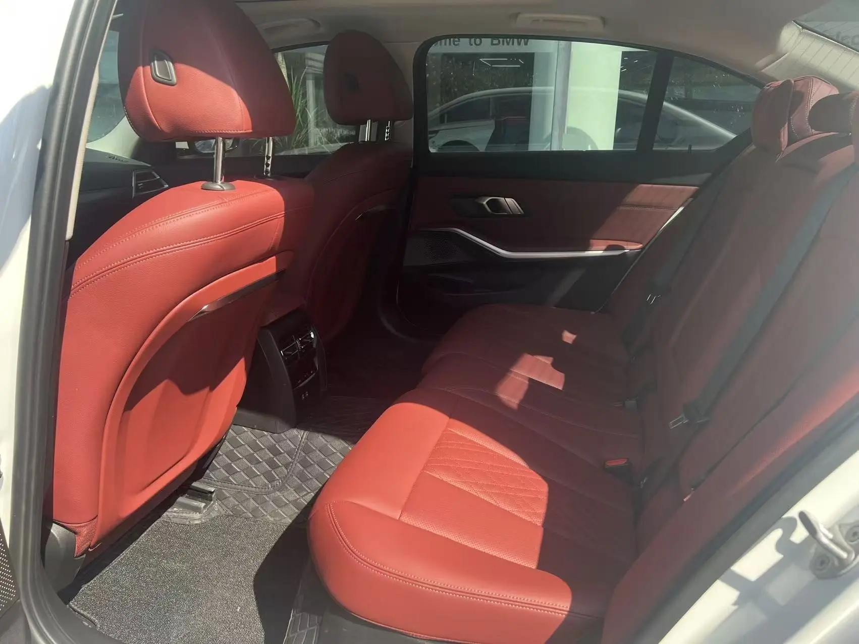 BMW 3 Series 2025 Model 325Li 2.0T M Sport Package Automatic 4