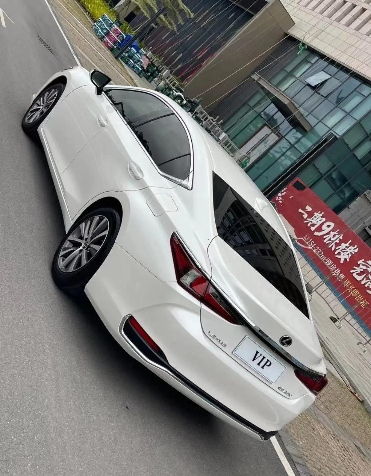 Lexus ES 2020 200 Excellence Edition 2