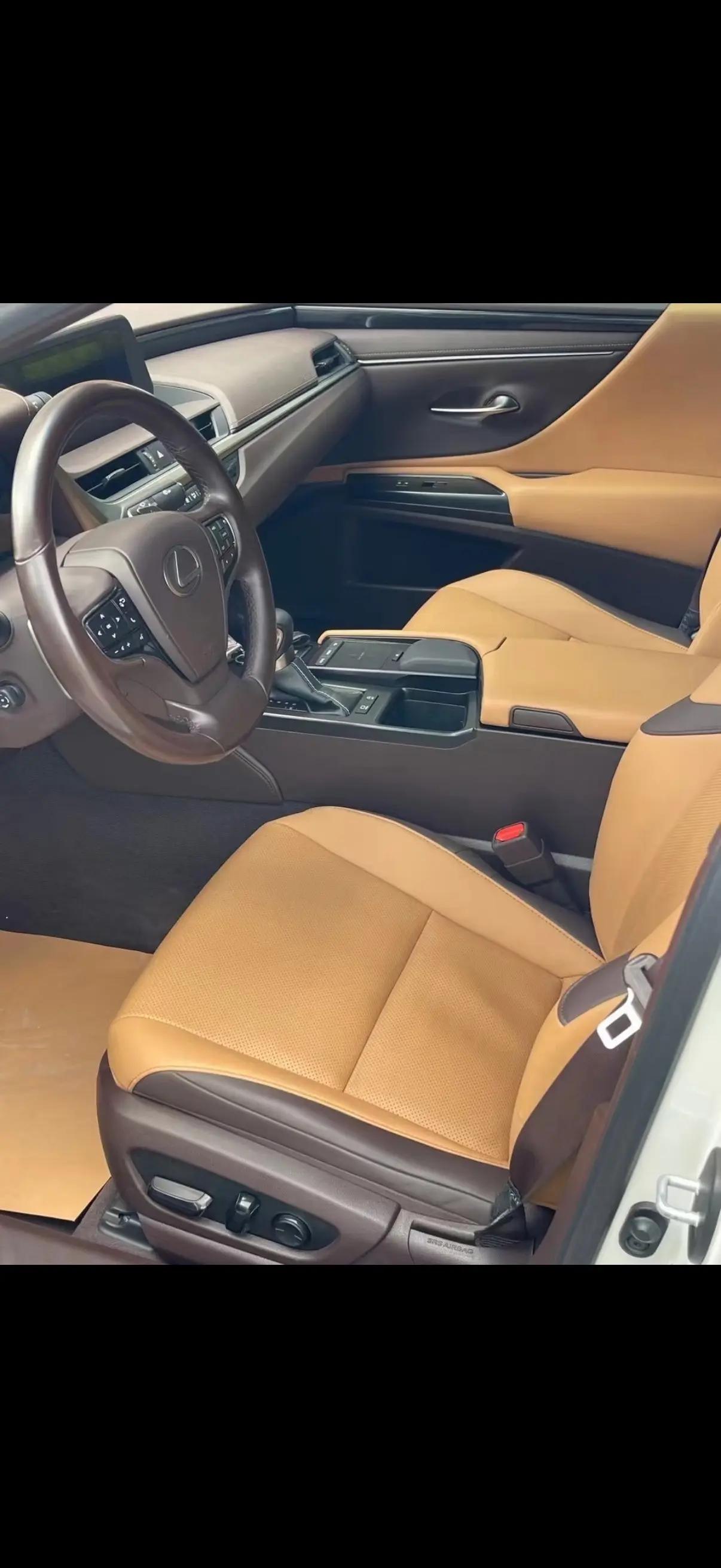 Lexus ES 2020 200 Excellence Edition 5