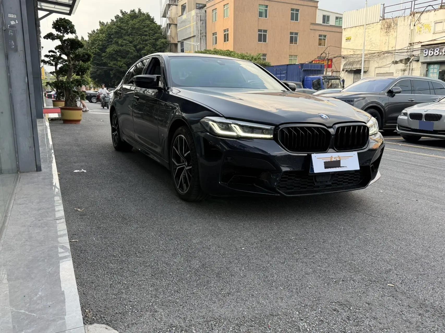 BMW 5 Series 2022 Modified 530Li Exclusive M Sports Suit 3