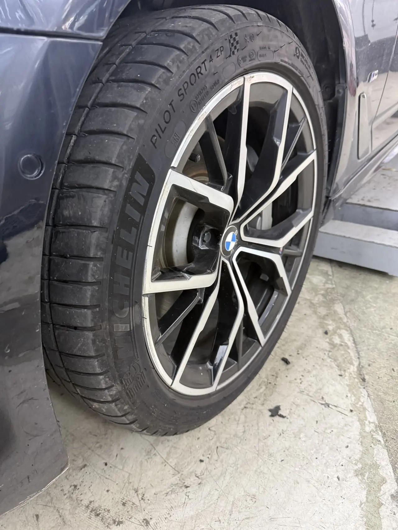 BMW 5 Series 2022 Modified 530Li Exclusive M Sports Suit 9