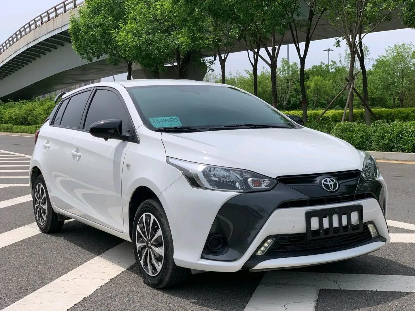 YARiS L Zhixuan 2022 1.5L CVT Leading PLUS Edition 3