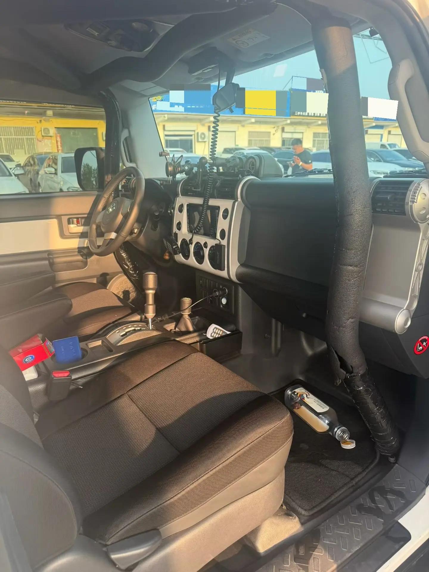 Toyota FJ Cool Road Ze (Imported) 2018 FJ Cool Road Ze 4.0 Middle East Edition Automatic Gear 7
