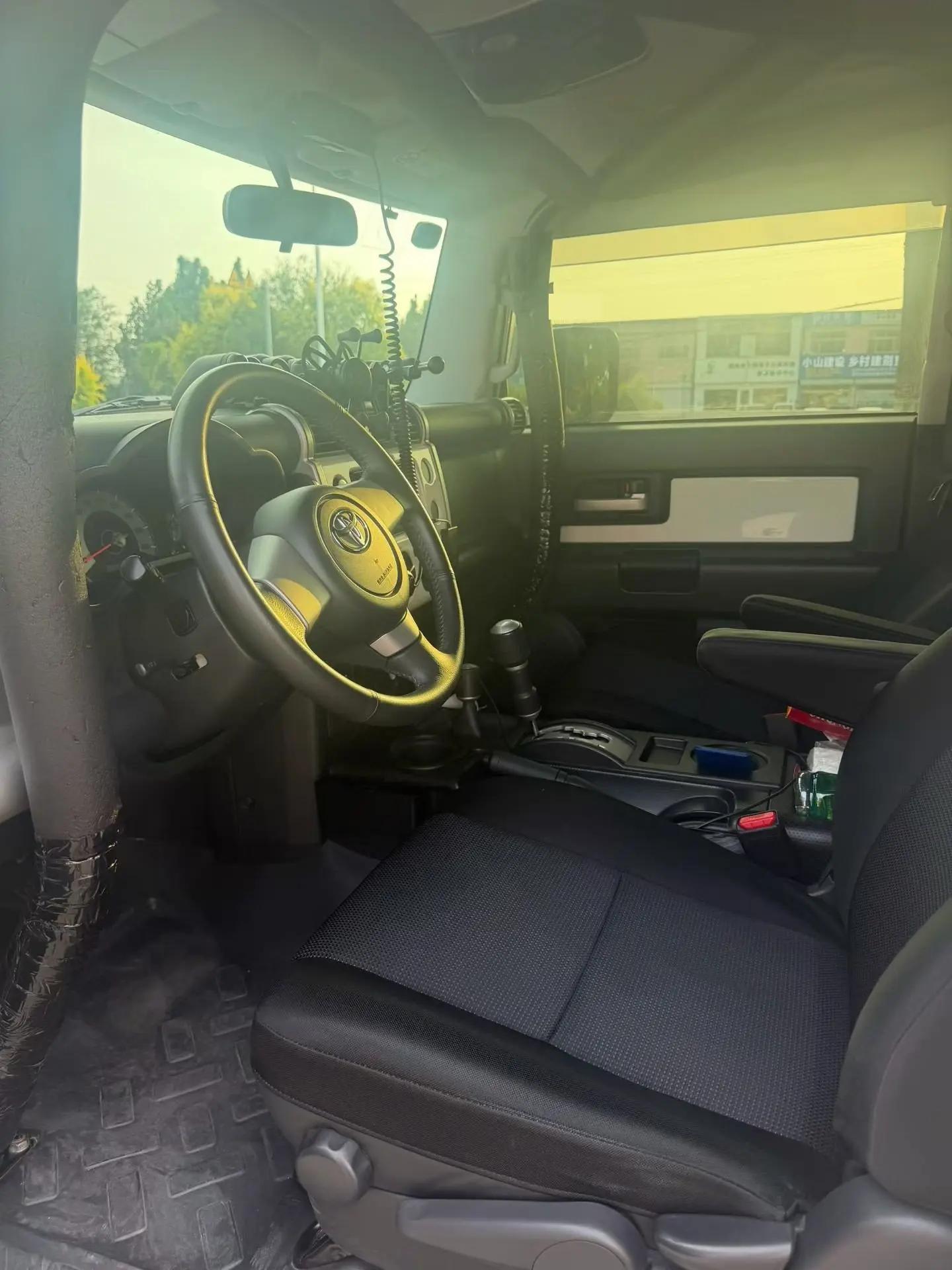 Toyota FJ Cool Road Ze (Imported) 2018 FJ Cool Road Ze 4.0 Middle East Edition Automatic Gear 9