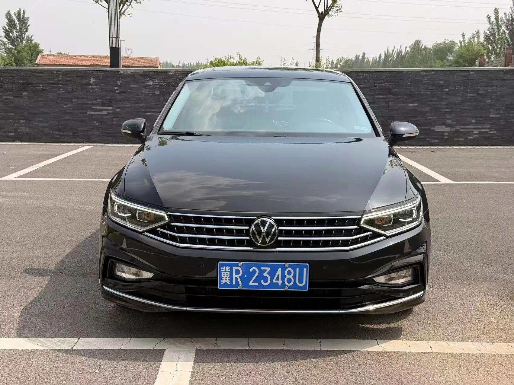 Magotan 2022 330TSI DSG Basic 2