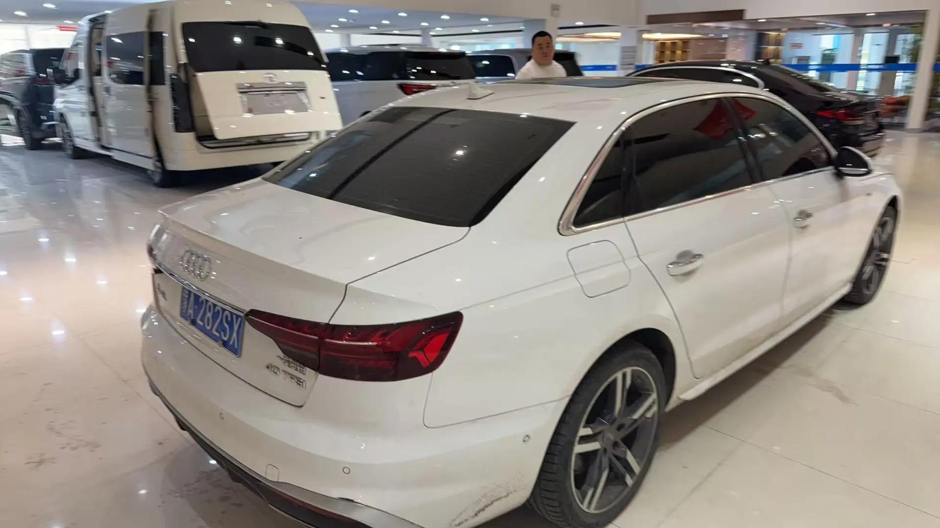 Audi A4L 2020 40 TFSI Deluxe Dynamic 4