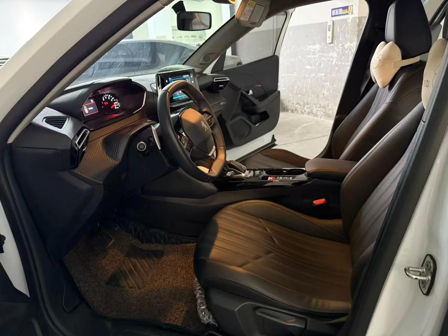 Peugeot 2008 2022 230THP THE ONE 4