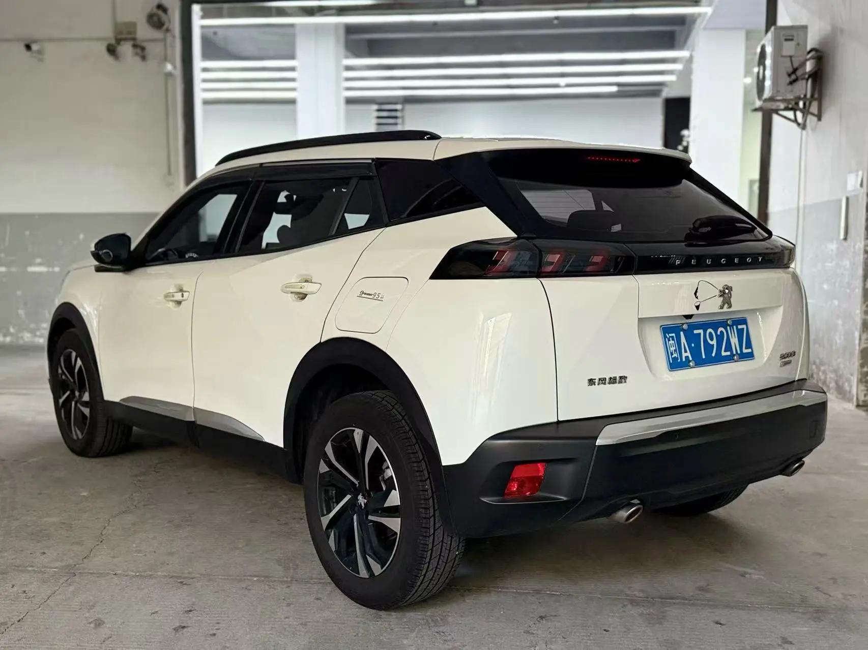 Peugeot 2008 2022 230THP THE ONE 8