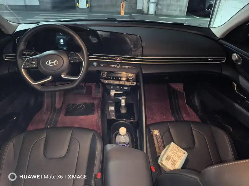 Elantra 2023 1.5L CVT LUX Prestige Edition 3