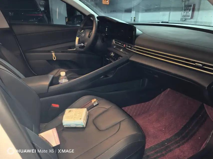 Elantra 2023 1.5L CVT LUX Prestige Edition 5