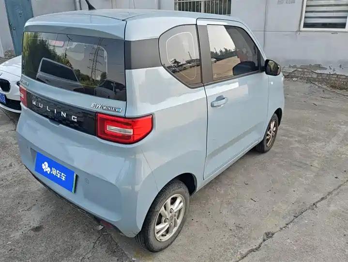 Hongguang MINIEV 2020 free lithium iron phosphate 3