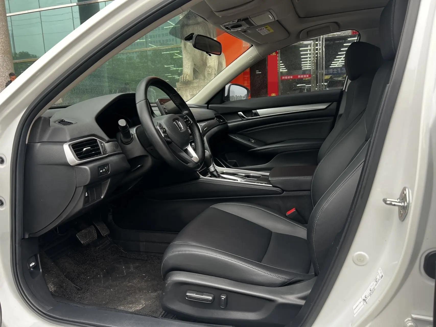 Accord 2018 260TURBO Elite Edition National V 4