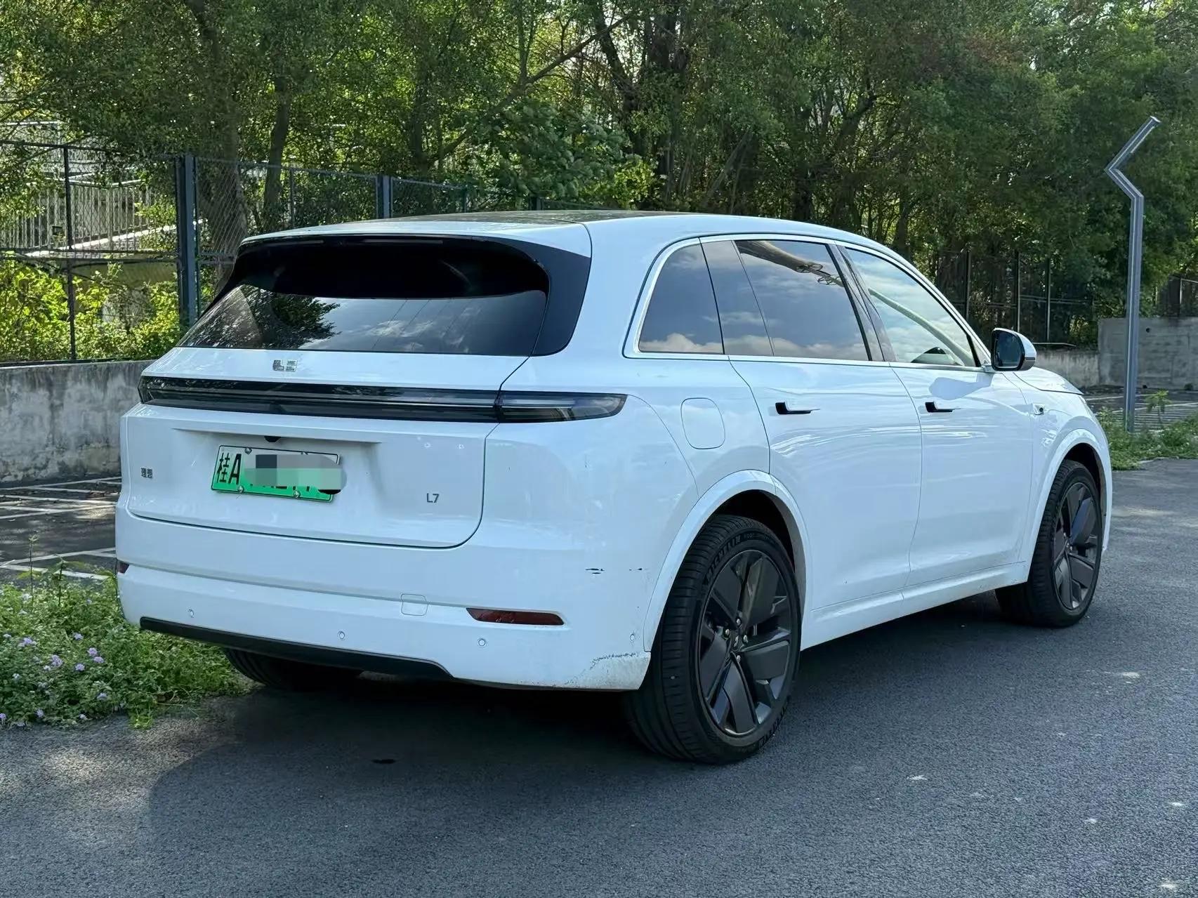 Li 2025 L7 Max Intelligent Refreshed Version Automatic Transmission 3