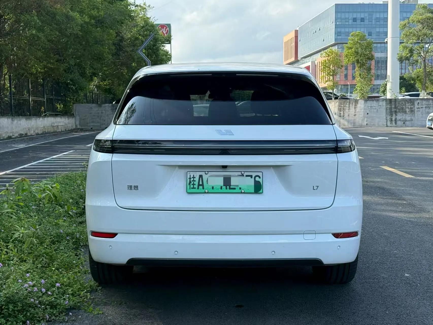 Li 2025 L7 Max Intelligent Refreshed Version Automatic Transmission 5