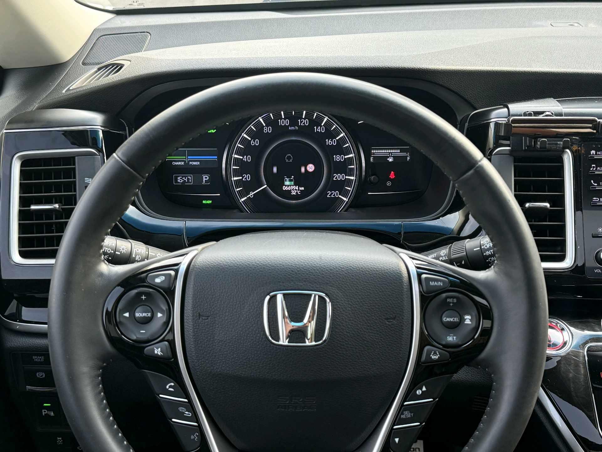Elyson 2019 2.0L Hybrid Deluxe Edition 12