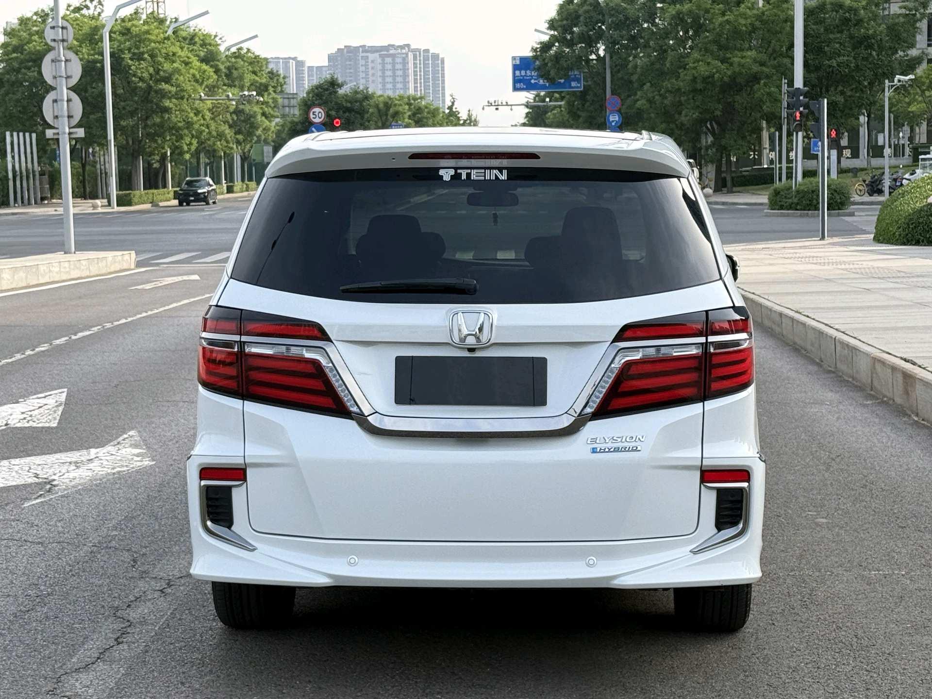 Elyson 2019 2.0L Hybrid Deluxe Edition 5