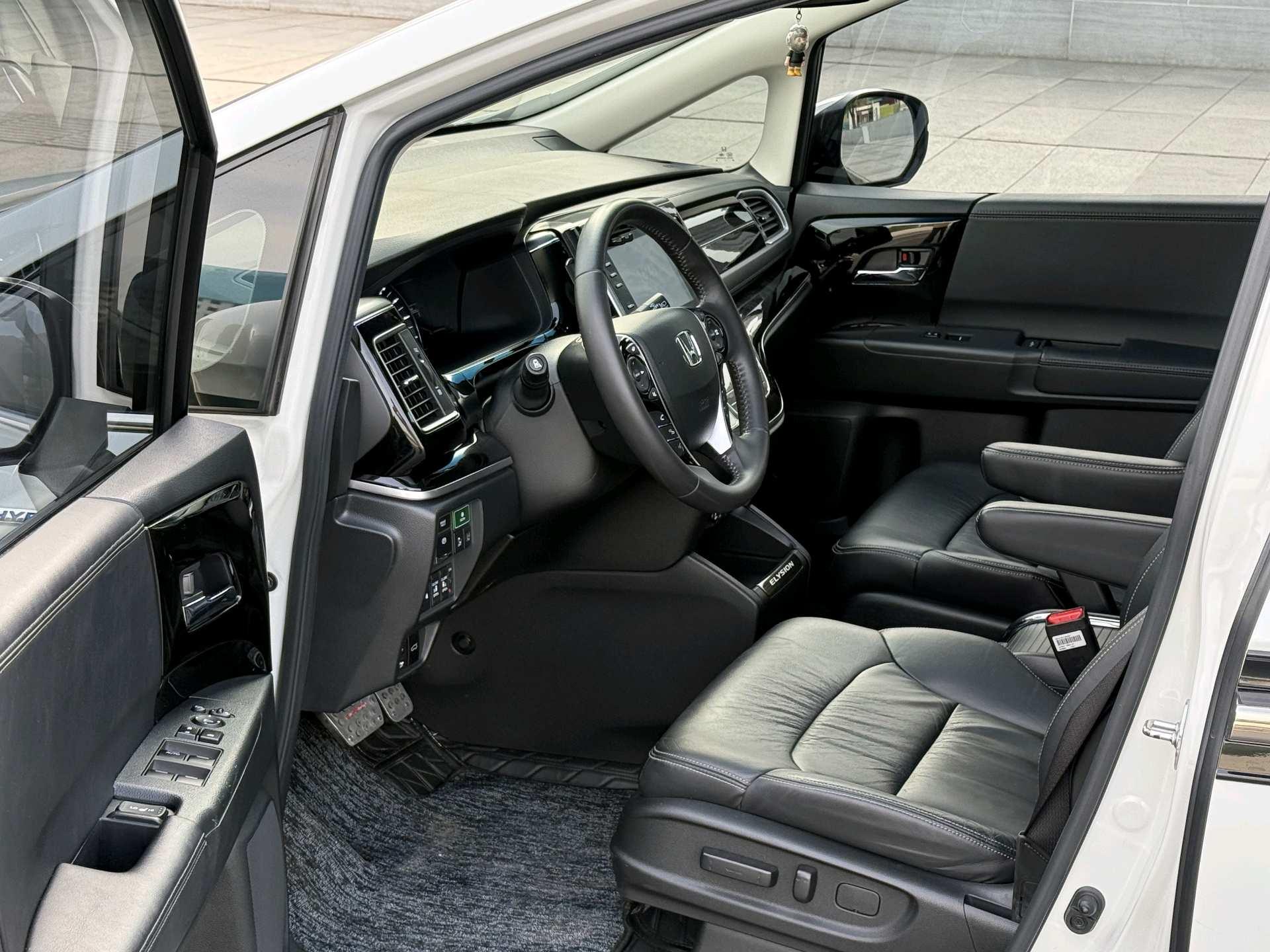 Elyson 2019 2.0L Hybrid Deluxe Edition 9