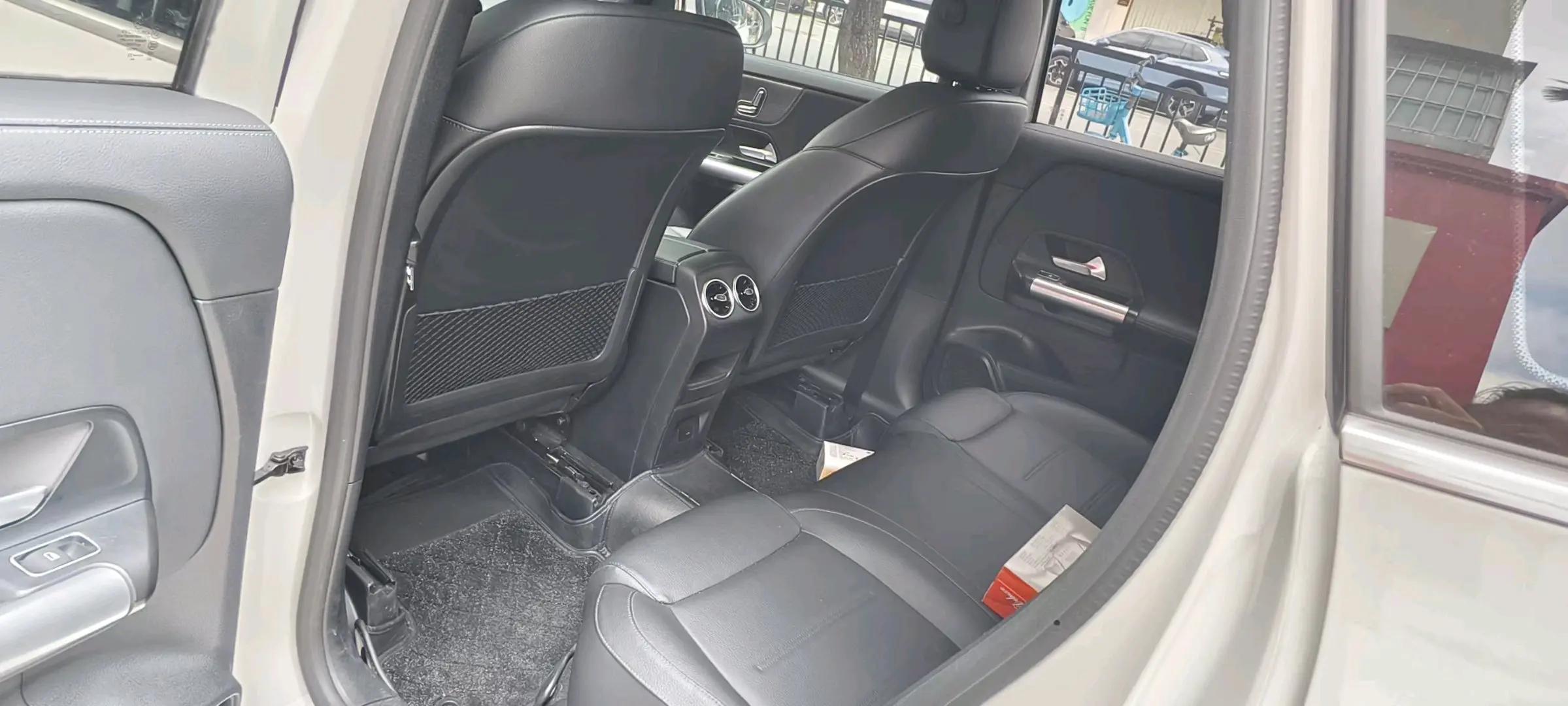 Mercedes Benz GLA 2023 GLA 220 10